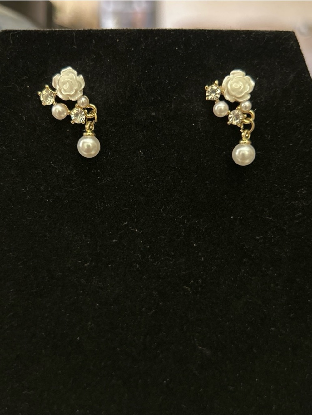 White rose stud earrings